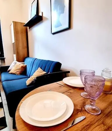 Cosy Mini Apartment- City Centre Katovice Exteriér fotografie
